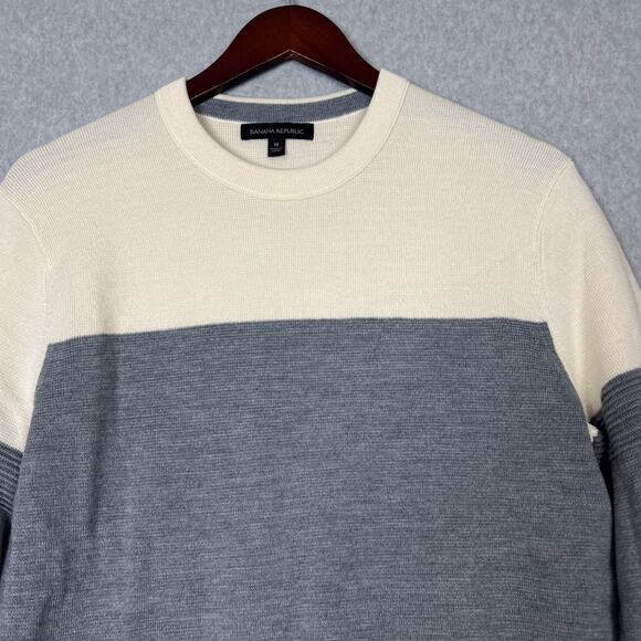 Banana Republic Sweater Men's Size M Grey Color Block Merino Wool Blend Crewneck - Picture 2 of 7